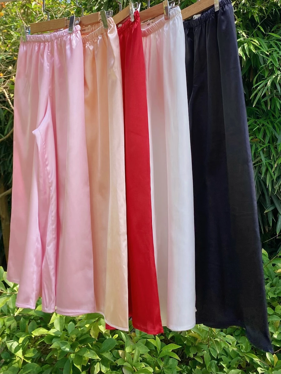 Quần áo dài nhiều màu